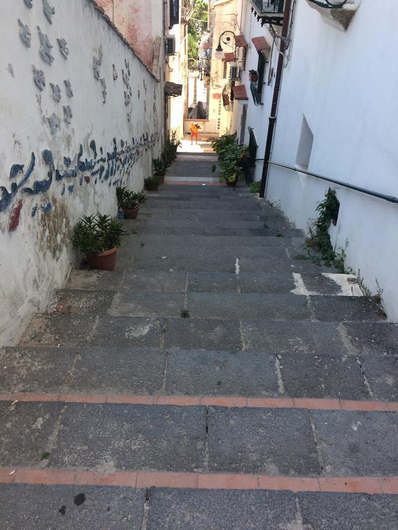 Il Capriccio Di Maria Guest House Vietri エクステリア 写真